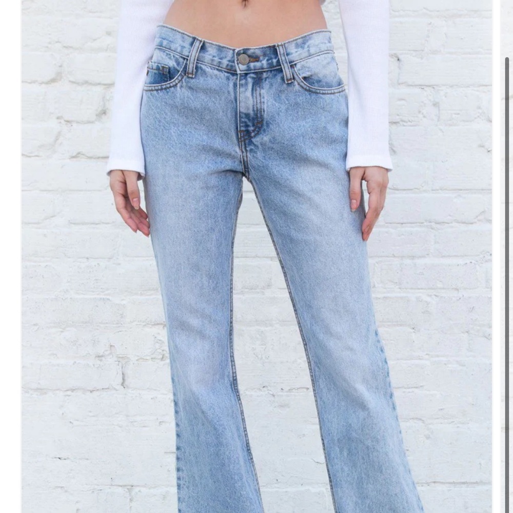 Brandy Melville Mid Rise Quinn Jeans